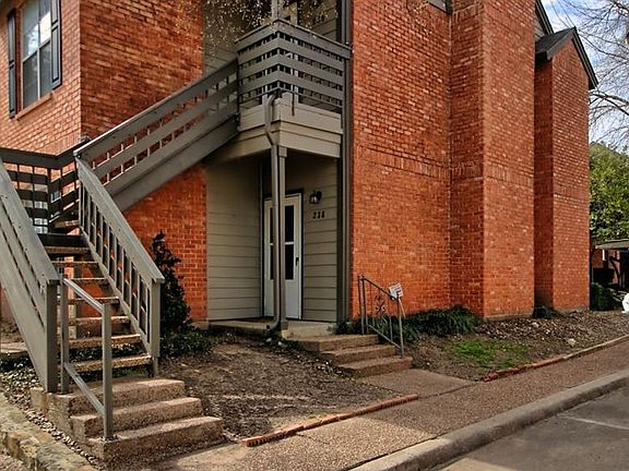 2nd image of 238 Jefferson Pkwy