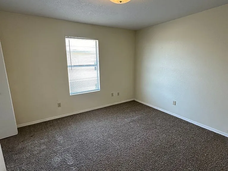 Echols 1500 - Sedona Apartments — Photo 11