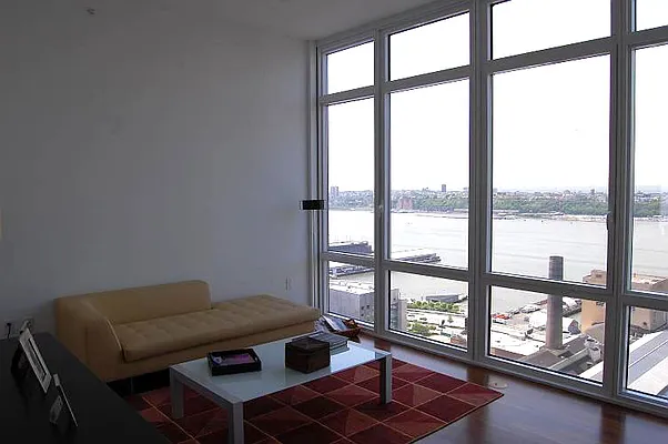 Rented by A & I Broadway | media 24