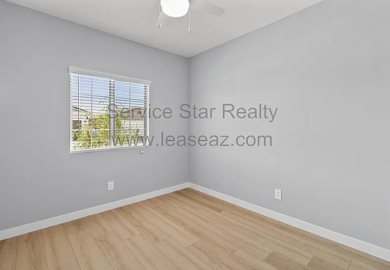 2766 E Rimrock Dr — Photo 4