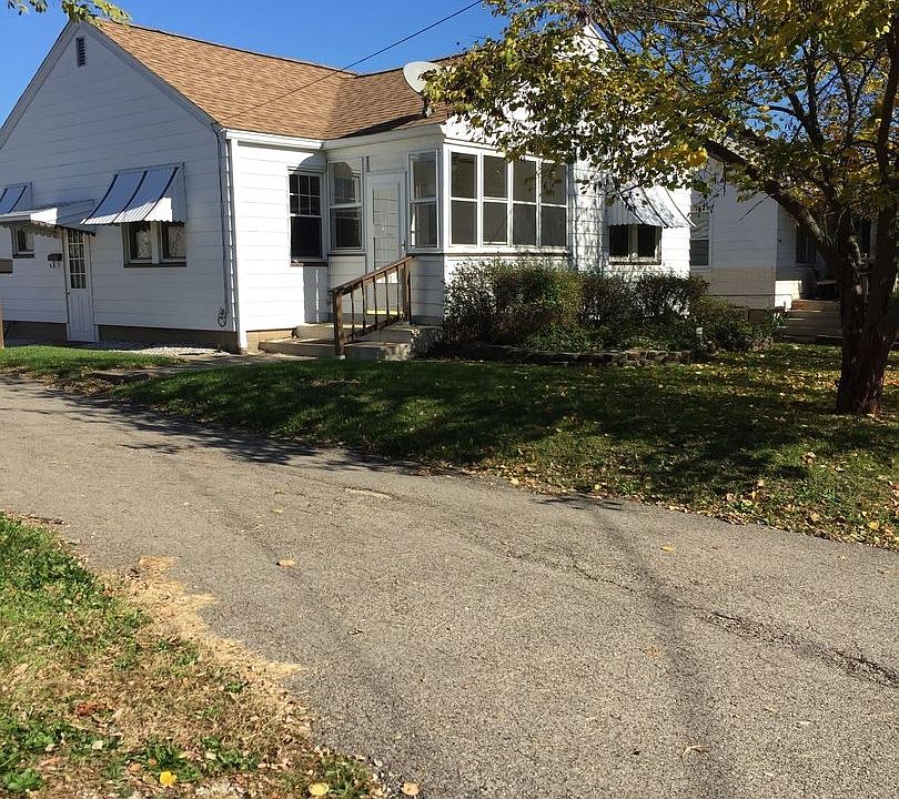 1st image of 1313 E Lake Ave