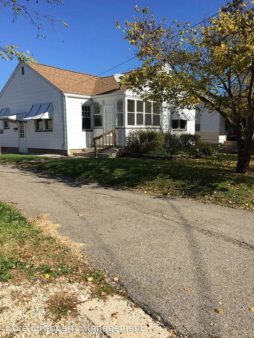 1313 E Lake Ave photo 1