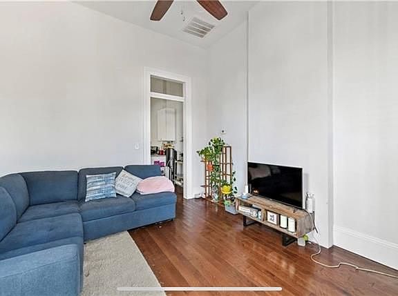 3rd image of 2313 2nd St