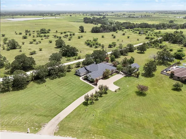 4056 Austins Estates Dr, Bryan, TX 77808