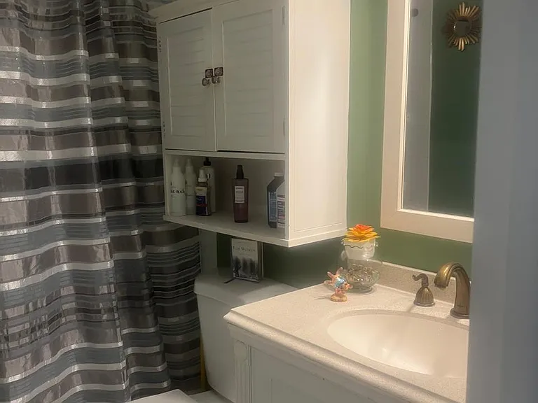 102 Sheffield E #102 — Photo 8