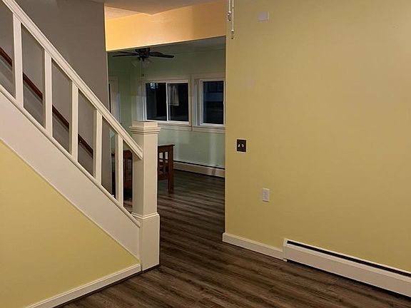 Dining Area or Office Space