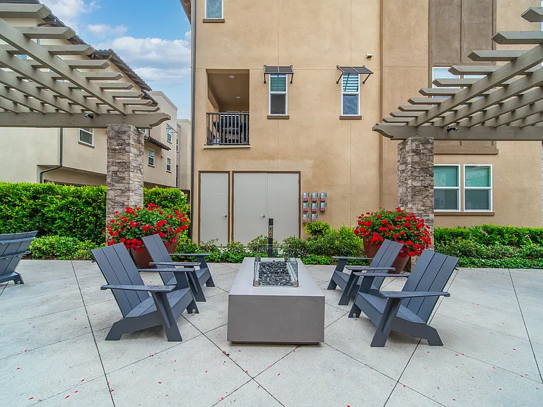 39 Sanctuary Ln — Photo 22