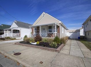113 N Hanover Ave, Margate, NJ 08402