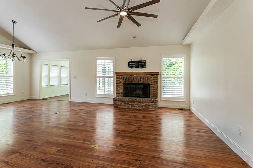 220 Konawa Lane - 1 — Photo 2