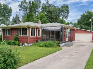 2016 9th Ave N, Grand Forks, ND 58203
