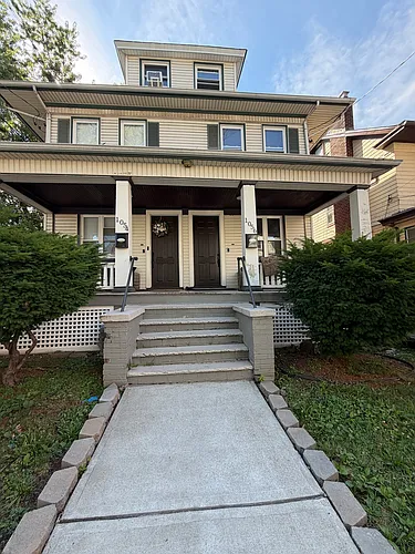 1056 Hunterdon St Photo 1