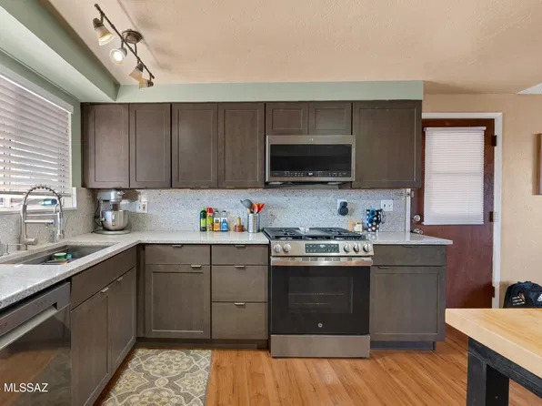 3332 S Champlain Ave, Tucson, AZ 85730