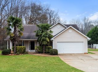 1221 Browns Country Ln, Locust Grove, GA 30248