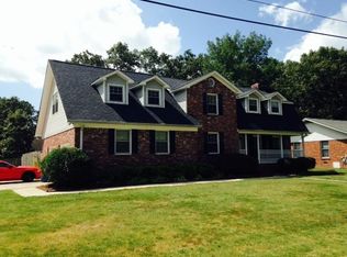 304 Covered Bridge Rd, Rainbow City, AL 35906