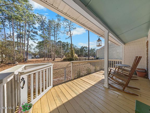 3rd image of 731 Edgewood Road