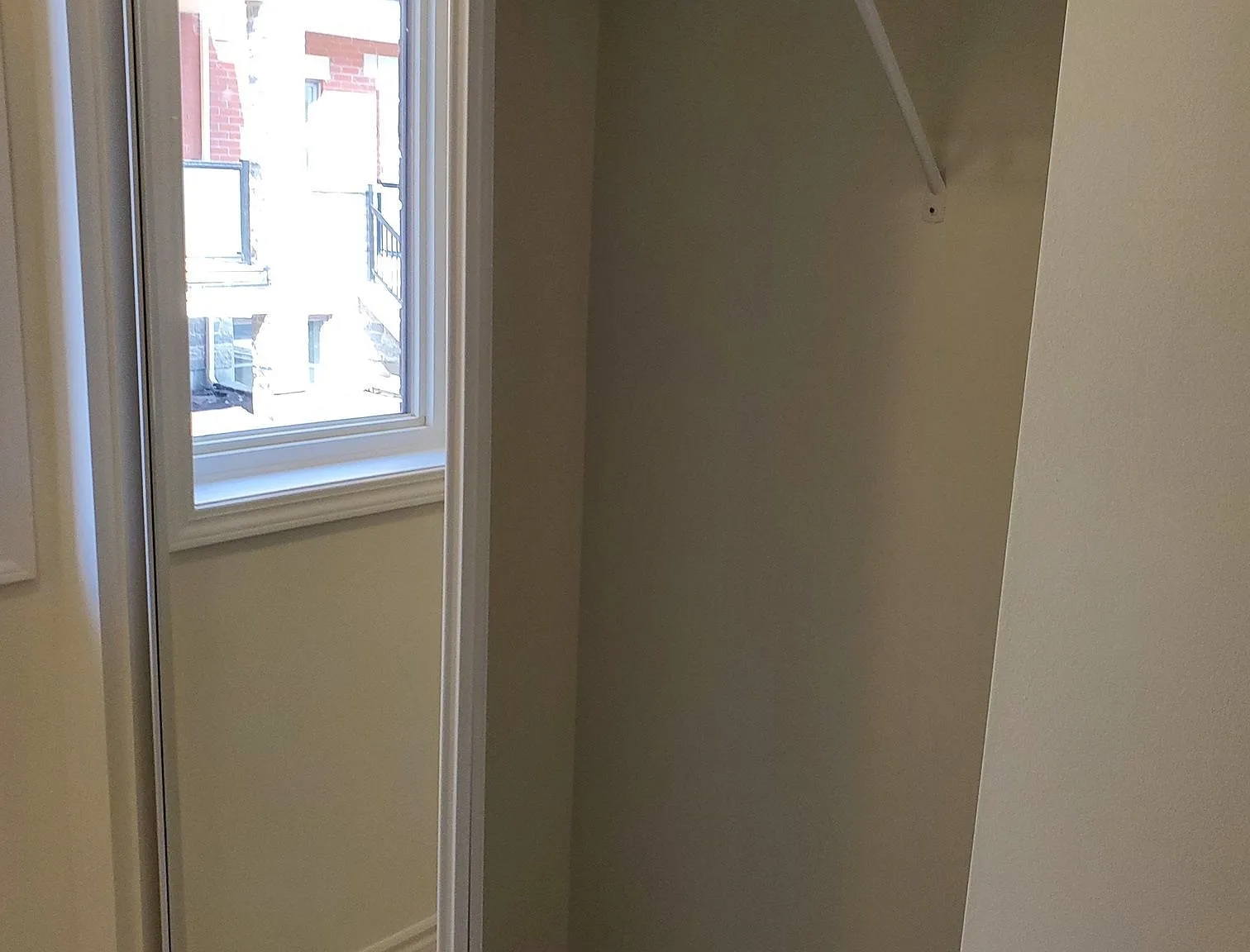 2 bed, $2,400 — Photo 4