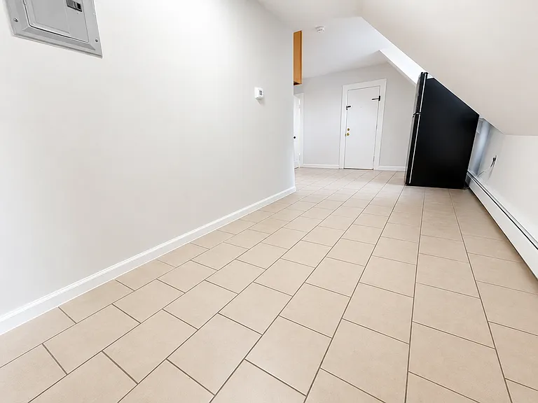 259 S 6th St #3 — Photo 12