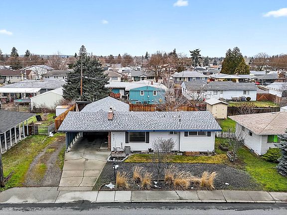 3rd image of 5727 N Maple St