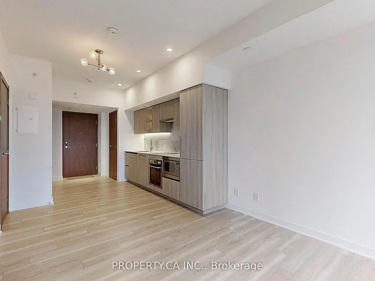 17 Bathurst St #1209 — Photo 12