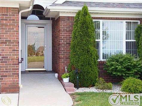 418 Devonshire entry.JPG