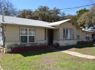 413 9th St, Blanco, TX 78606