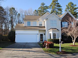 10721 Pendragon Pl, Raleigh, NC 27614