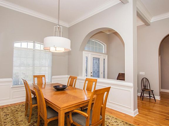 Formal dining room