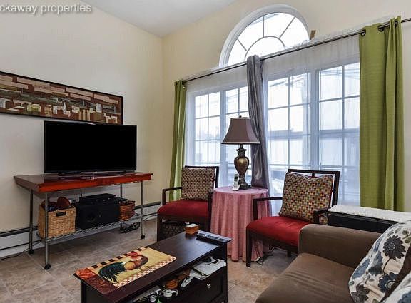 5th image of 7248 Almeda Ave