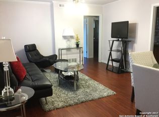 450 Saratoga Dr, San Antonio, TX 78213
