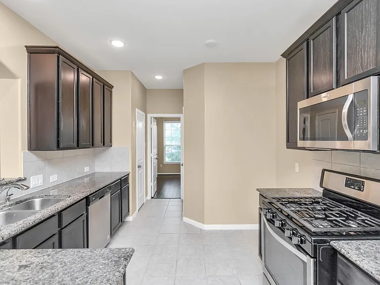 3734 E Briarlilly Park Cir — Photo 13