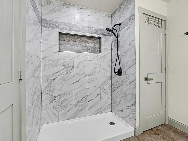 1320 S 7th Ave — Photo 14