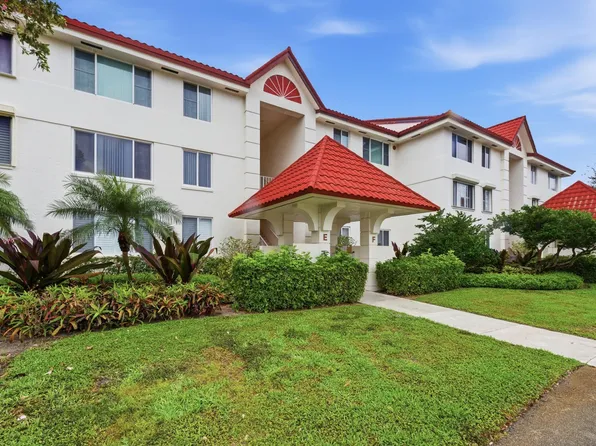 108 Half Moon Circle #F2, Hypoluxo, FL 33462