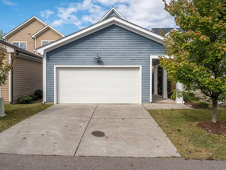 2443 Briar Chapel Pkwy — Photo 31