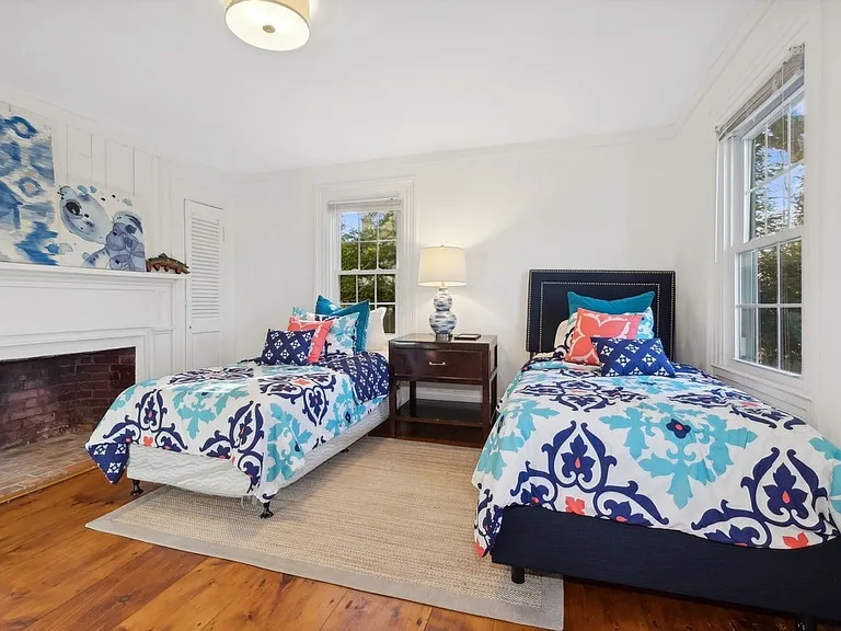 414 Main St — Photo 12