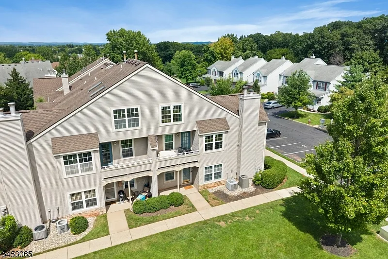 2501 Vroom Dr #2501
