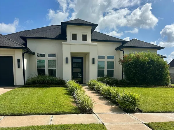 1809 Grace Xing, Friendswood, TX 77546