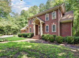 305 Par Dr, Williamsburg, VA 23188