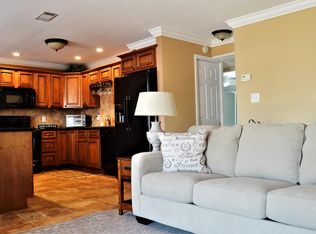 5146 Beach Dr SE, Saint Petersburg, FL 33705