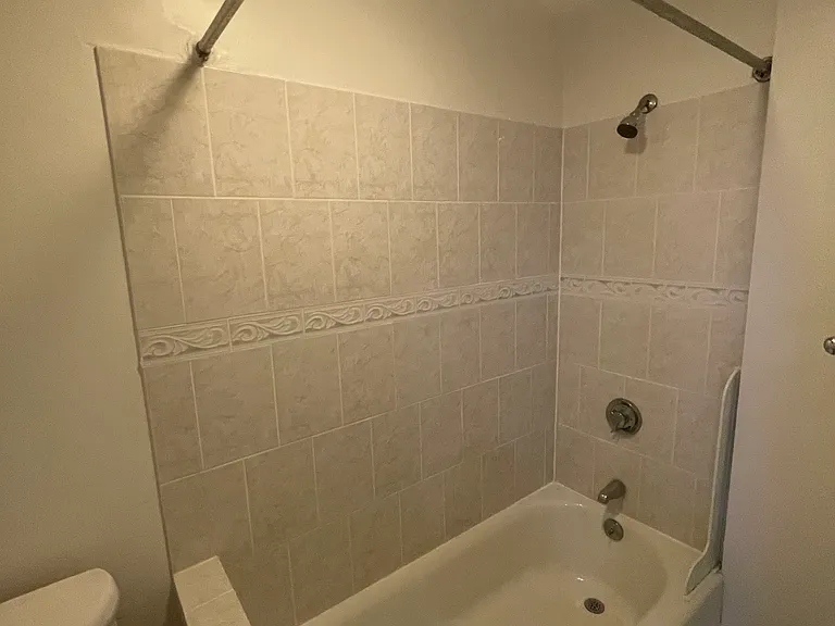 70 Joy St #13 — Photo 29