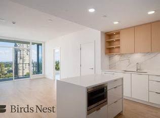 4988 Bennett St #1402, Burnaby, BC V5H 0L1