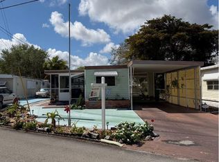 1865 SW 87th Terrace, Davie, FL 33324