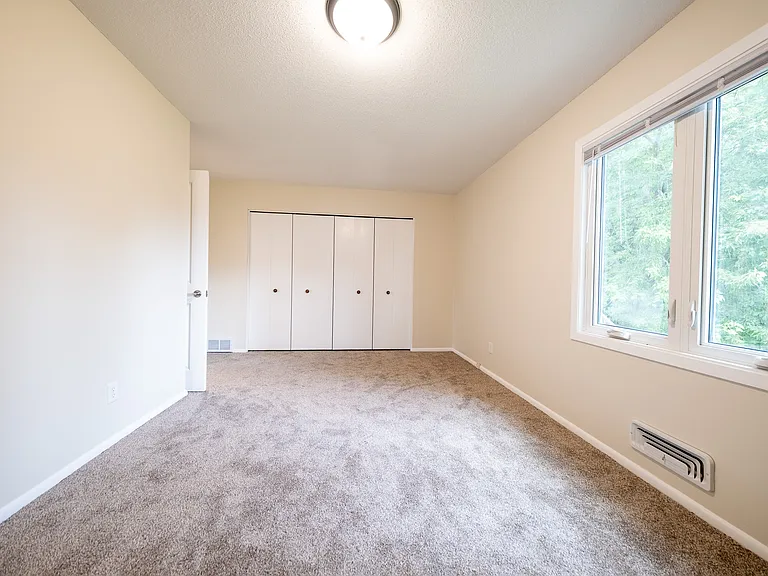 14200 Elgin Ct — Photo 19