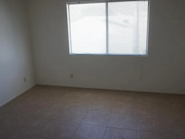 412 S Clementine St #110 — Photo 7