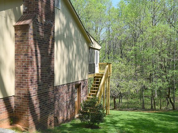 2nd image of 110 Blumont Dr