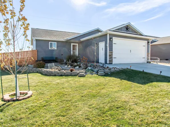2323 E Philadelphia St, Rapid City, SD 57703