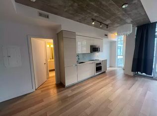 210 Simcoe St UNIT 402, Toronto, ON