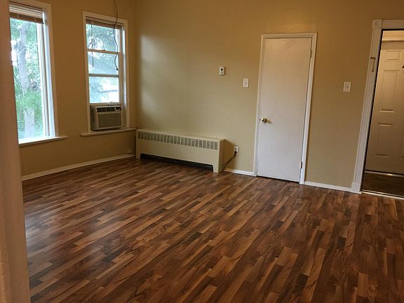 3rd image of 2199 S 300 E APT 5