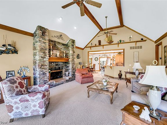 5th image of 5717 Vandemark Rd