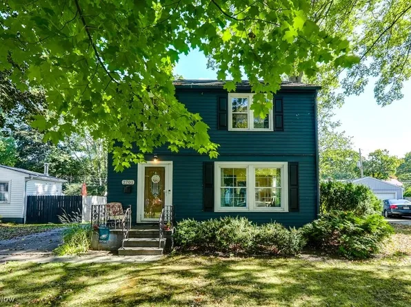 2701 Overbrook Rd, Cuyahoga Falls, OH 44221