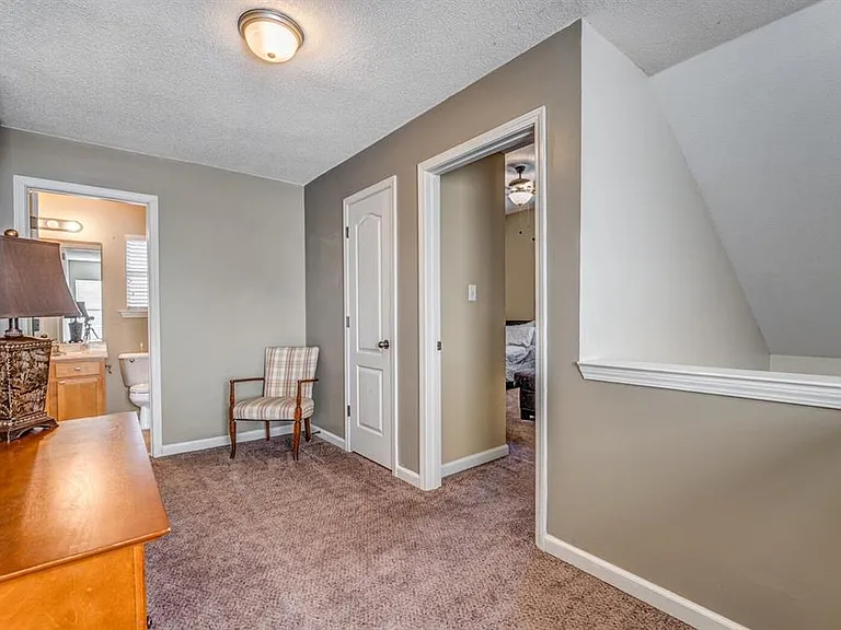 10222 Sterling Ridge Dr — Photo 12